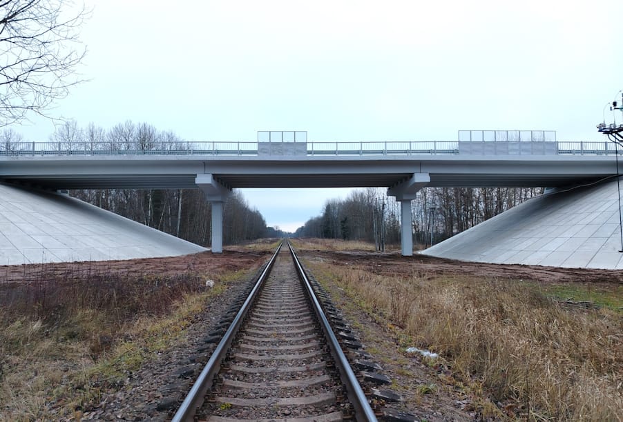 Псковская область: в городе Пыталово отремонтировали путепровод  